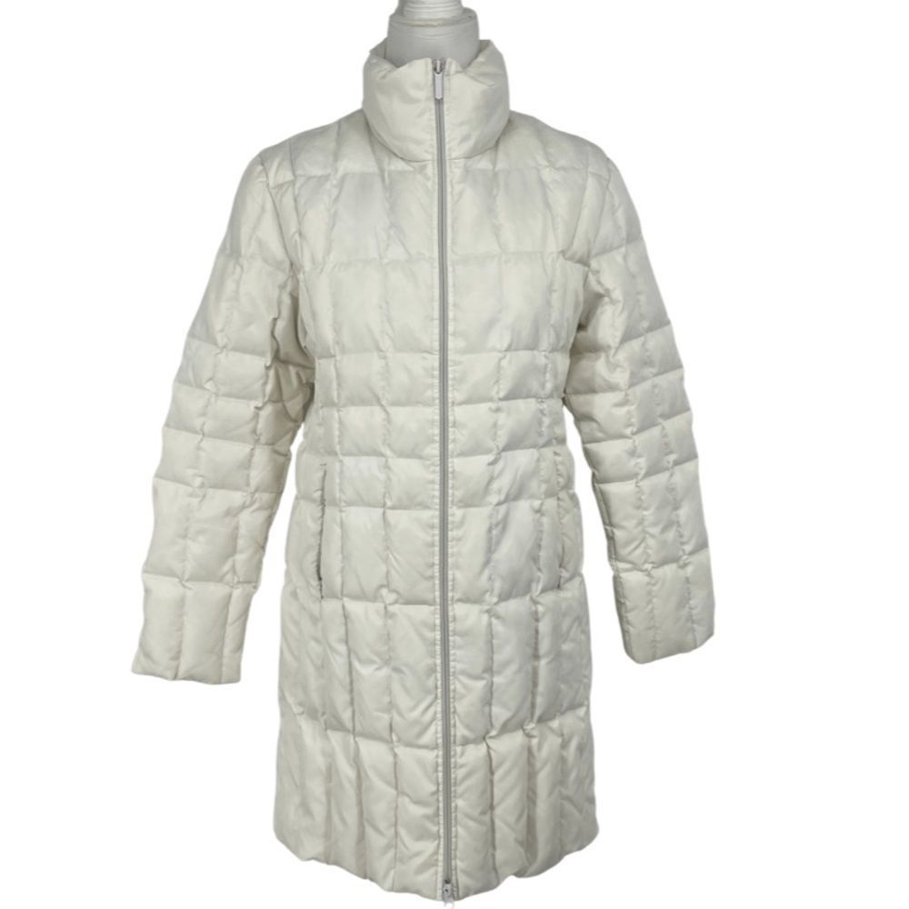 NY0018 White Puffet full length coat